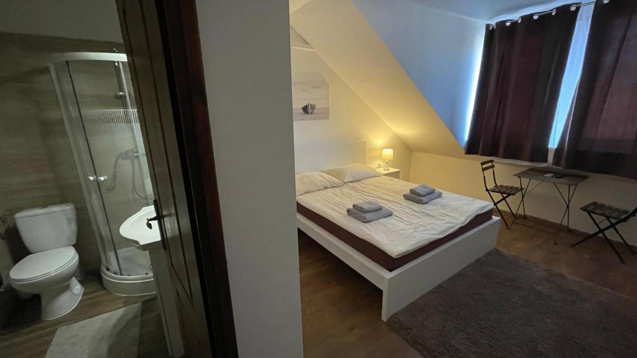 CITY Apartmanház Balatonföldvár Exterior foto