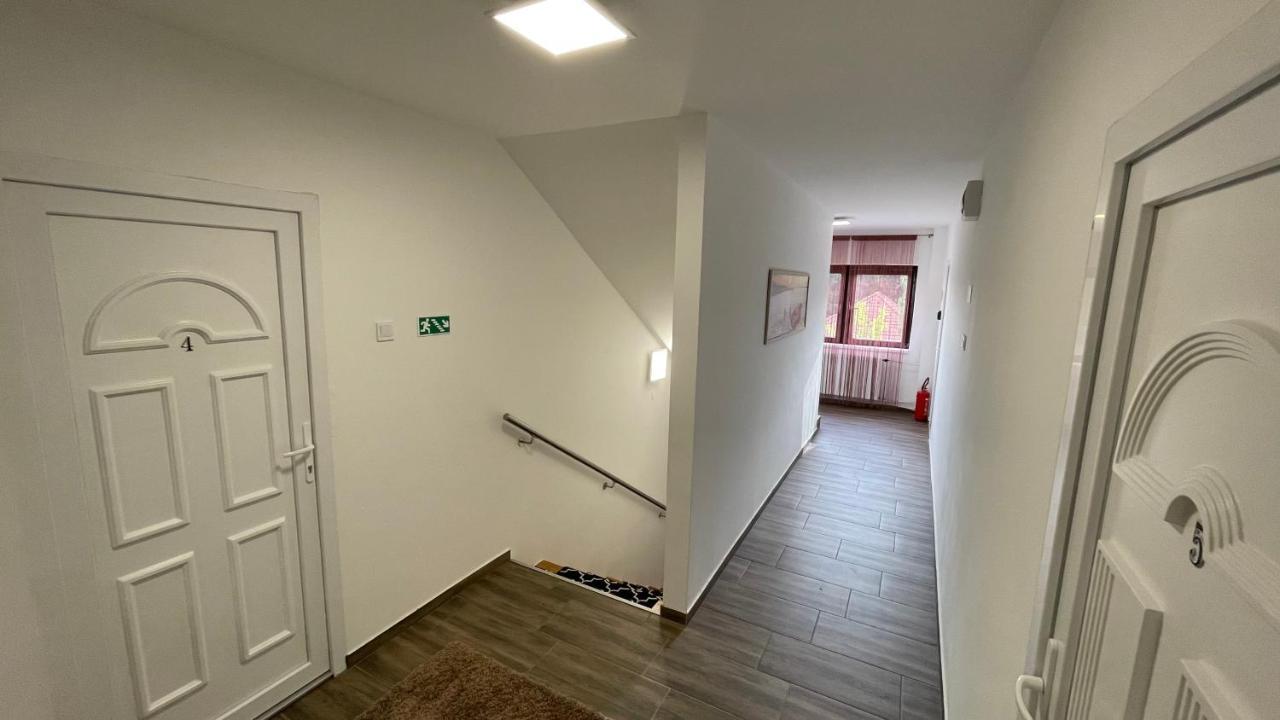 CITY Apartmanház Balatonföldvár Exterior foto